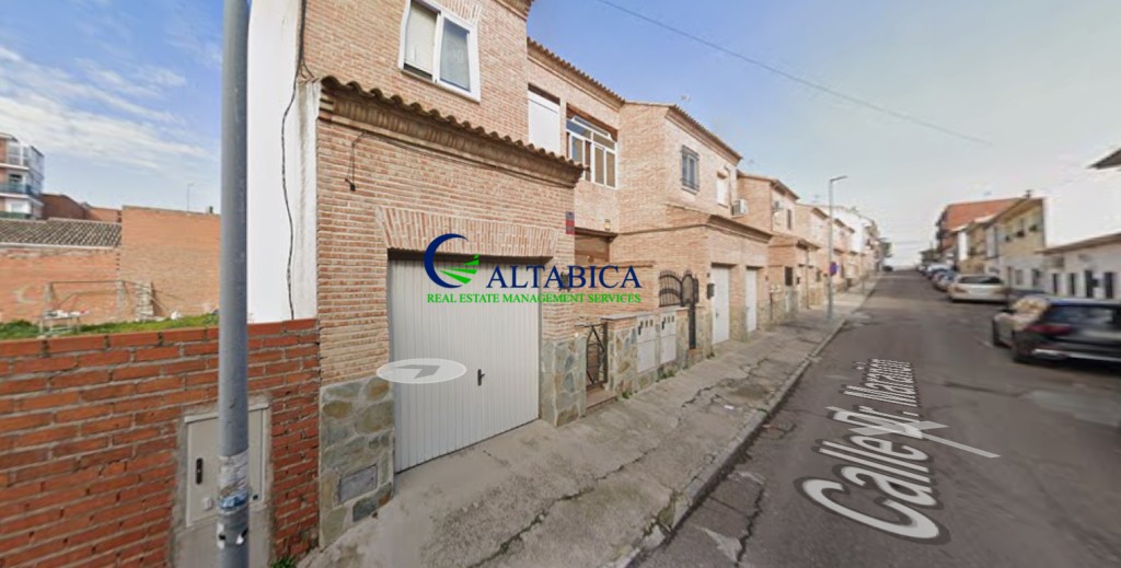 Casa-Chalet en Venta en Yuncos Toledo