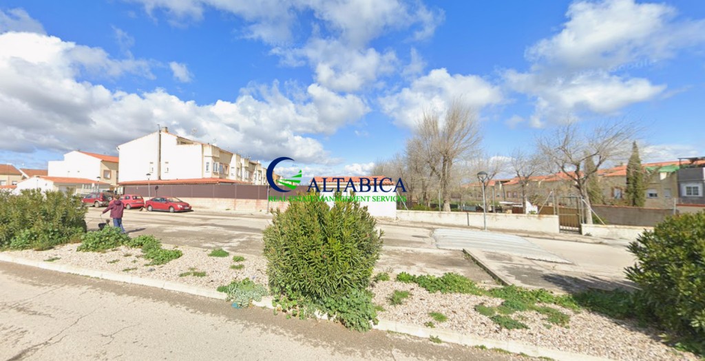 Casa-Chalet en Venta en Magan Toledo