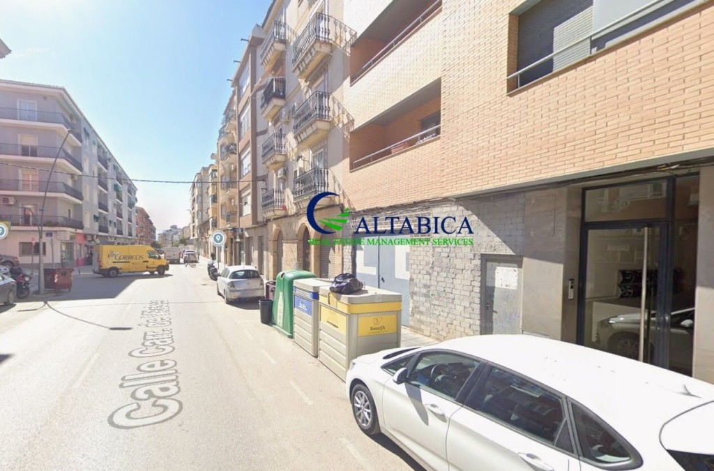Piso en Venta en Ubeda Jaén - foto 2