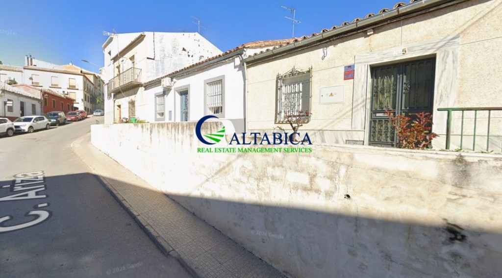 Casa-Chalet en Venta en Ubeda Jaén - foto 2