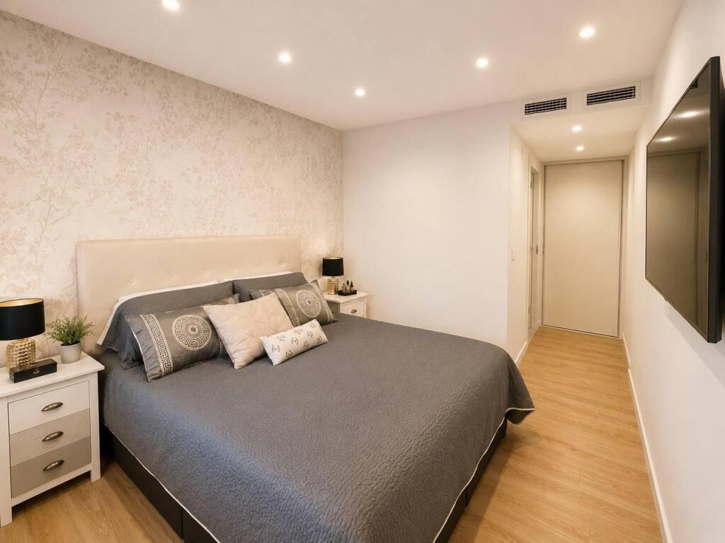 Exclusivo piso en Pau I con reforma de lujo - foto 22
