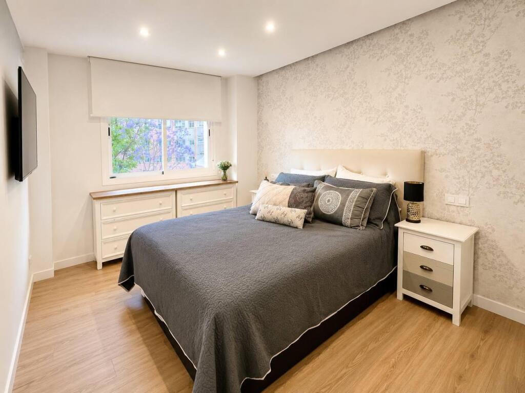 Exclusivo piso en Pau I con reforma de lujo - foto 23