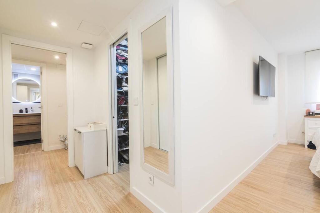 Exclusivo piso en Pau I con reforma de lujo - foto 27