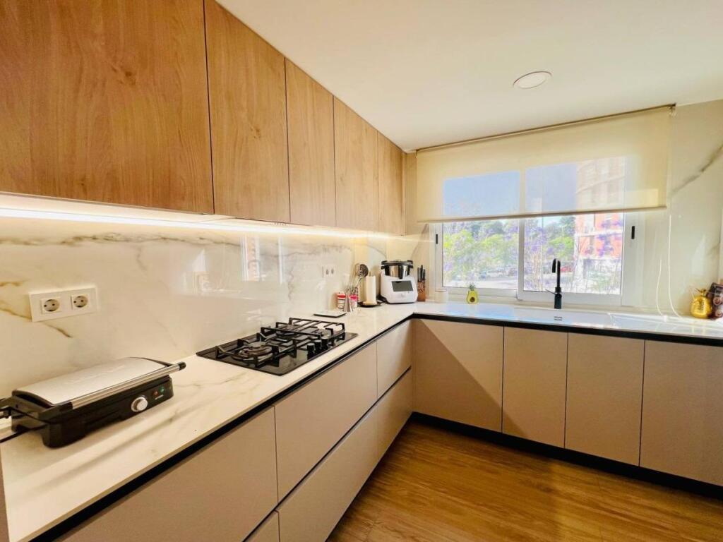 Exclusivo piso en Pau I con reforma de lujo - foto 7