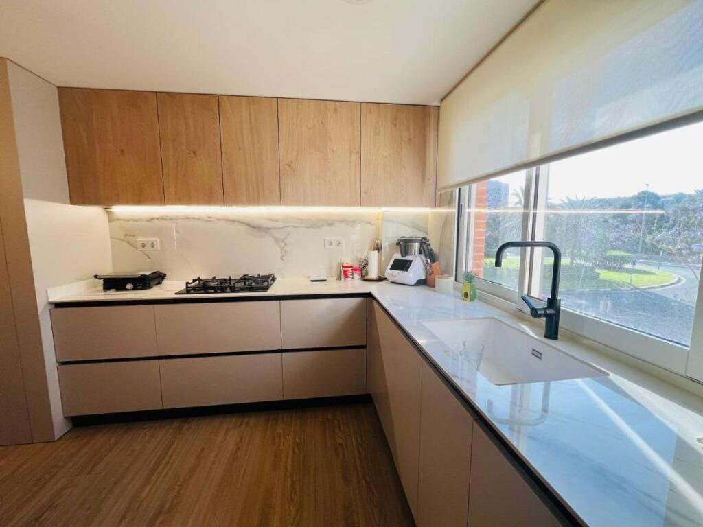Exclusivo piso en Pau I con reforma de lujo - foto 9