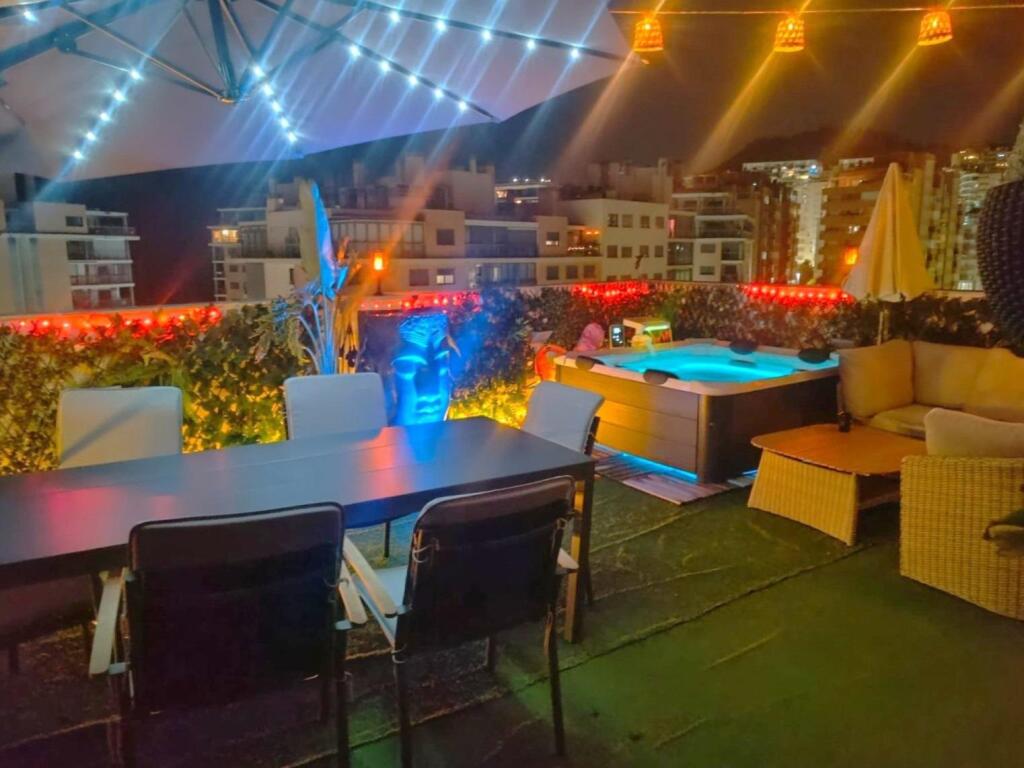 ÁTICO DÚPLEX DE LUJO EN EXCLUSIVA | PRIMERA LÍNEA DE LA CALA - foto 42