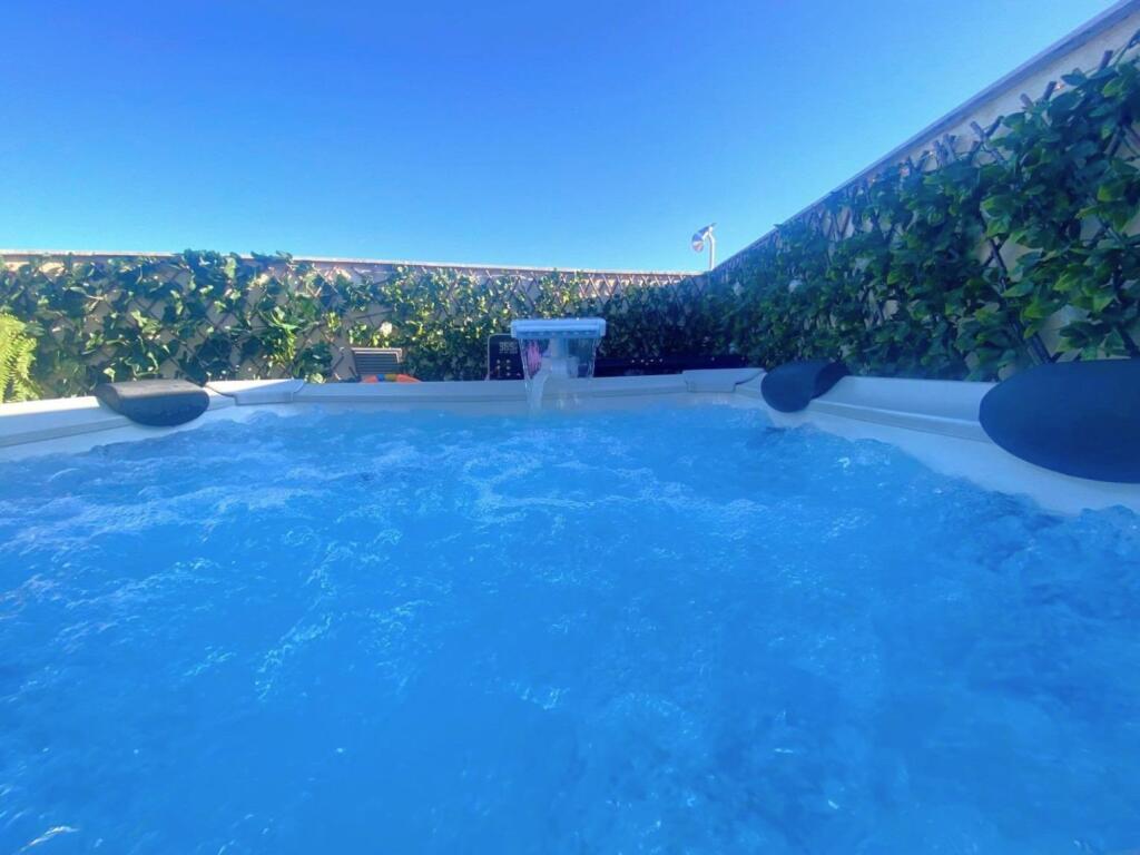 ÁTICO DÚPLEX DE LUJO EN EXCLUSIVA | PRIMERA LÍNEA DE LA CALA - foto 46
