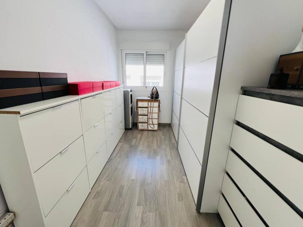 EXCLUSIVO CHALET ADOSADO DE DISEÑO CON SOLÁRIUM PRIVADO Y CA - foto 18