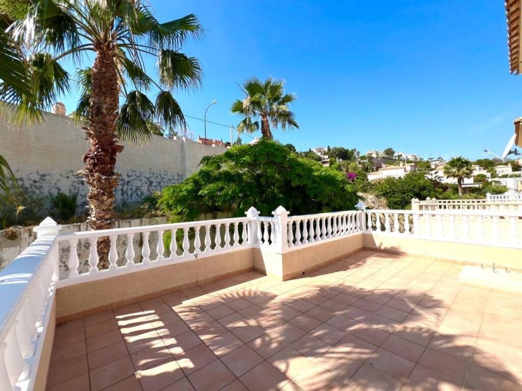 Exclusividad, diseño y calidad de vida frente al Mediterráne - foto 14