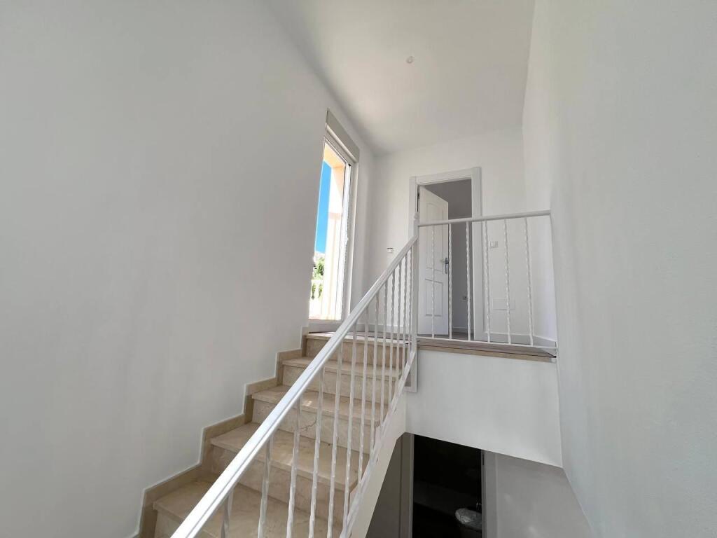 Exclusividad, diseño y calidad de vida frente al Mediterráne - foto 16