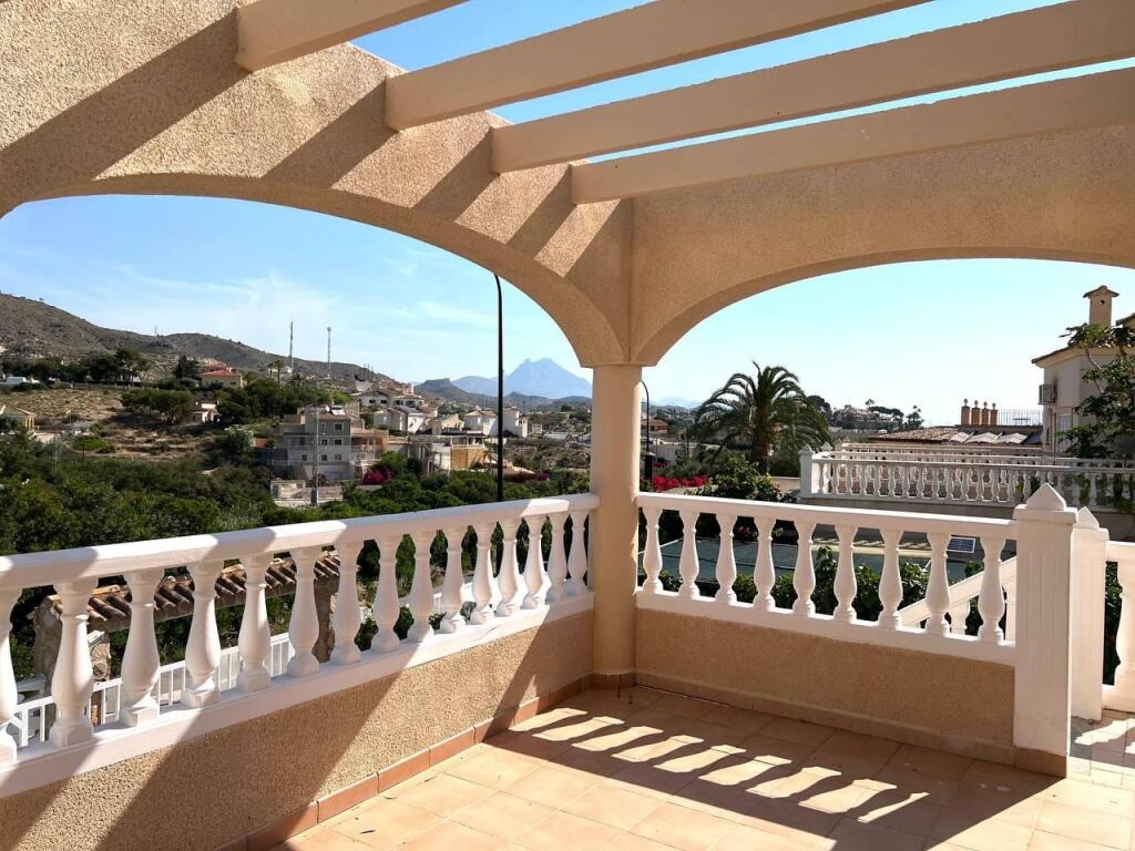 Exclusividad, diseño y calidad de vida frente al Mediterráne - foto 17