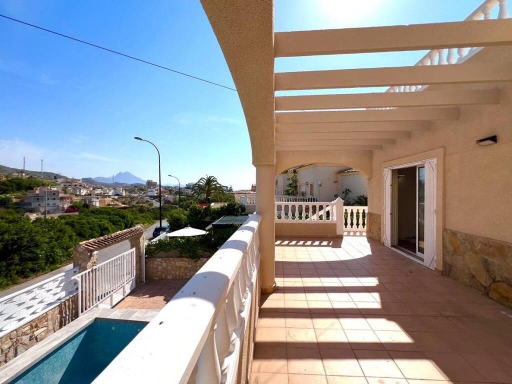 Exclusividad, diseño y calidad de vida frente al Mediterráne - foto 18