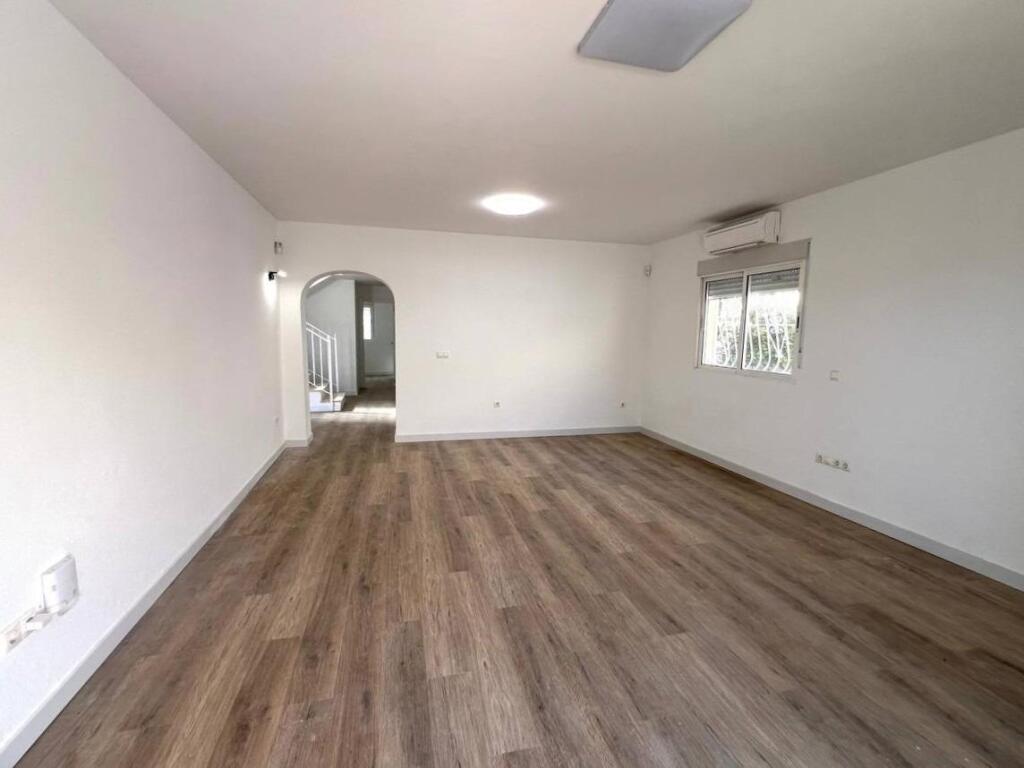 Exclusividad, diseño y calidad de vida frente al Mediterráne - foto 31