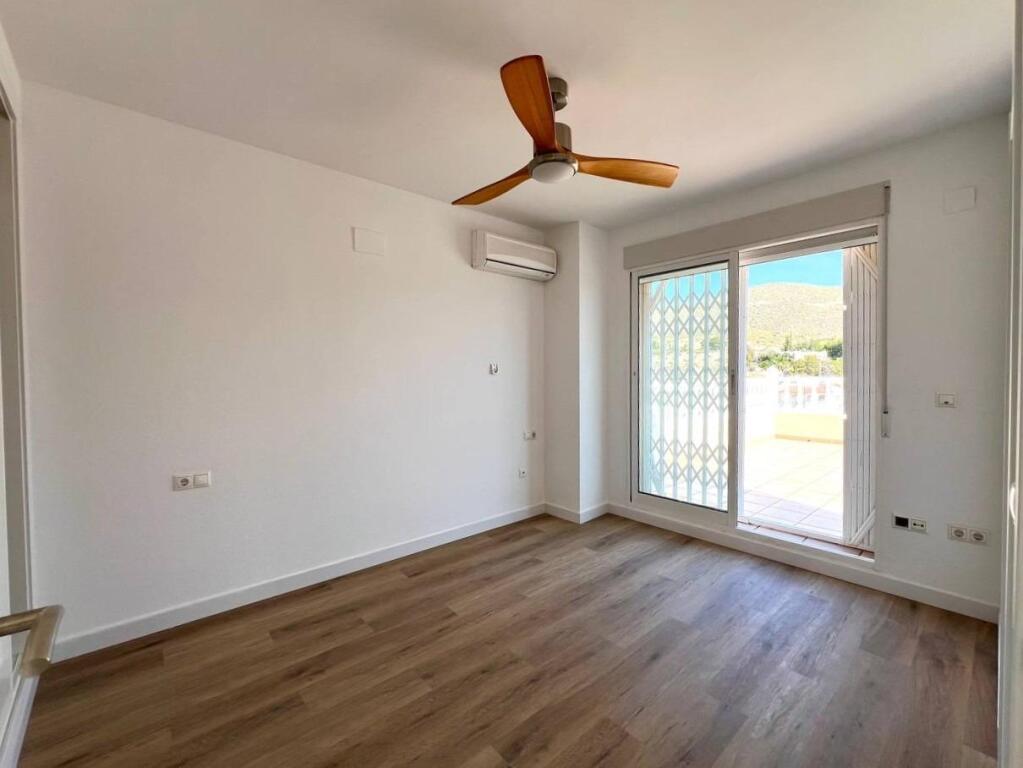 Exclusividad, diseño y calidad de vida frente al Mediterráne - foto 8