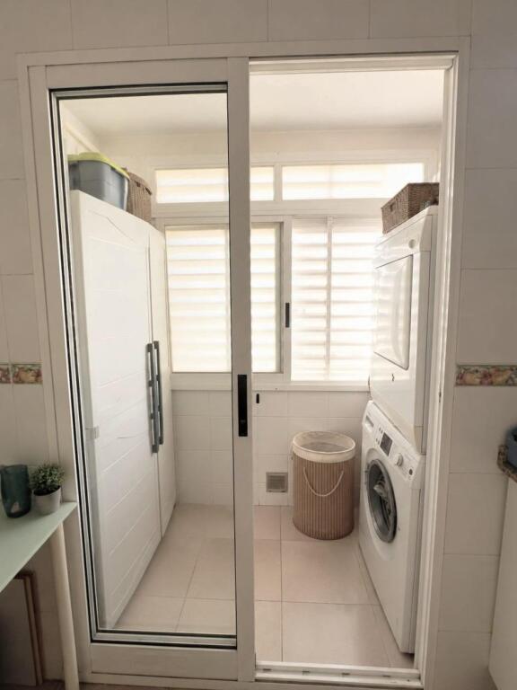 Amplia vivienda con garaje y trastero en la zona Cerámica /  - foto 19