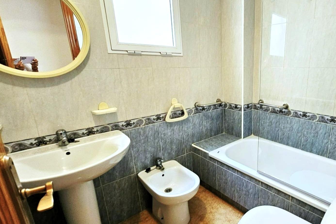 Apartamento céntrico, luminoso y espacioso (aprox. 65 m2 – 4 - foto 19