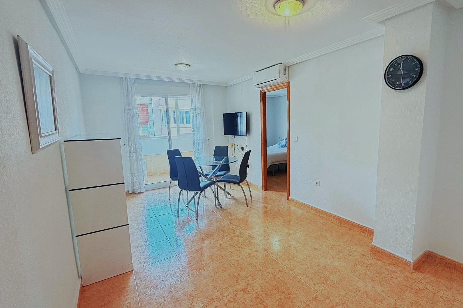 Apartamento céntrico, luminoso y espacioso (aprox. 65 m2 – 4 - foto 10