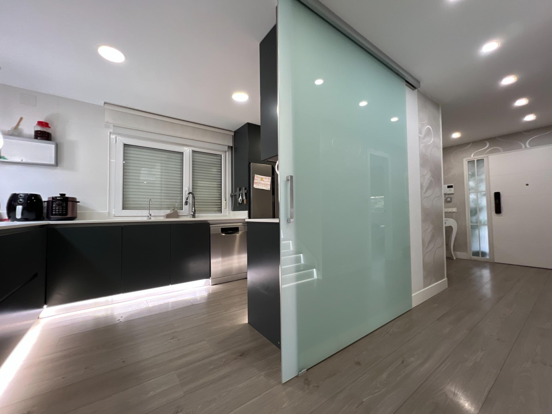 EXCLUSIVO CHALET LUJO TOTALMENTE REFORMADO EN VENTA - SIN HO - foto 14