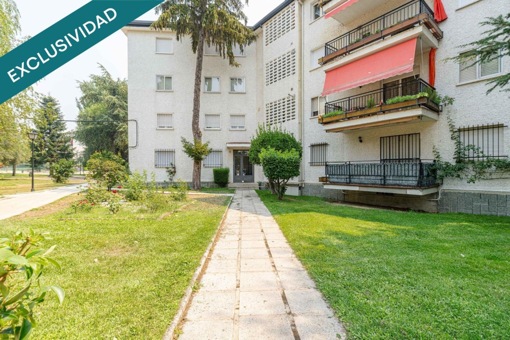 Acogedor piso de dos dormitorios con terraza a vistas espect