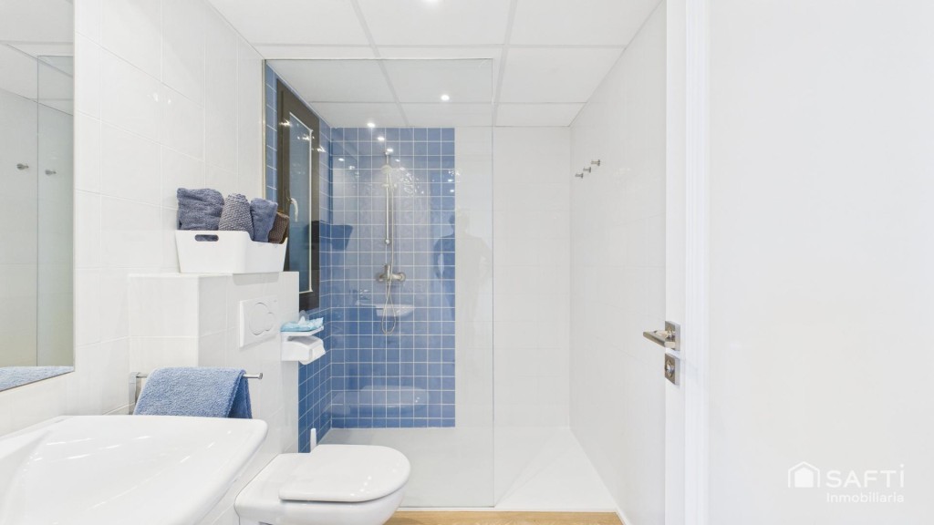 Villa de diseño amueblada y conectada en Puig de Ros – C/ Es - foto 13