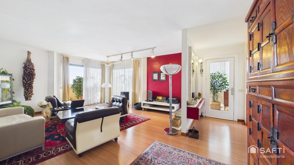 Apartamento con plaza de aparcamiento en Nuda-Propiedad  - C