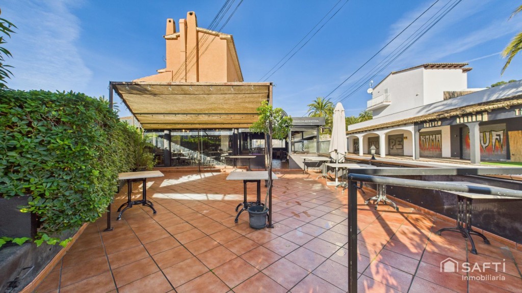Negocio/Traspaso en venta - Calle de Santa Ponsa - Costa de  - foto 2