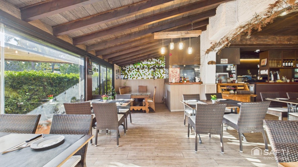 Negocio/Traspaso en venta - Calle de Santa Ponsa - Costa de  - foto 4
