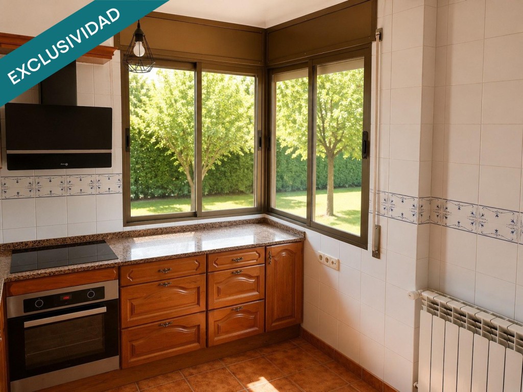 En venta un Exclusivo chalet estilo Mediterráneo en una urba - foto 14