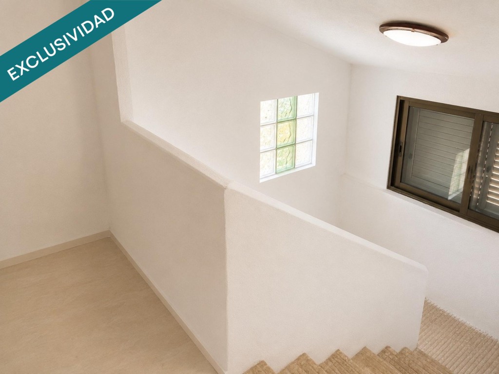 En venta un Exclusivo chalet estilo Mediterráneo en una urba - foto 17