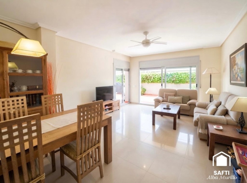 Exclusiva planta baja con jardín privado y piscina comunitar - foto 17