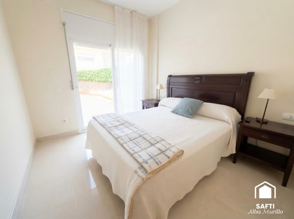 Exclusiva planta baja con jardín privado y piscina comunitar - foto 21