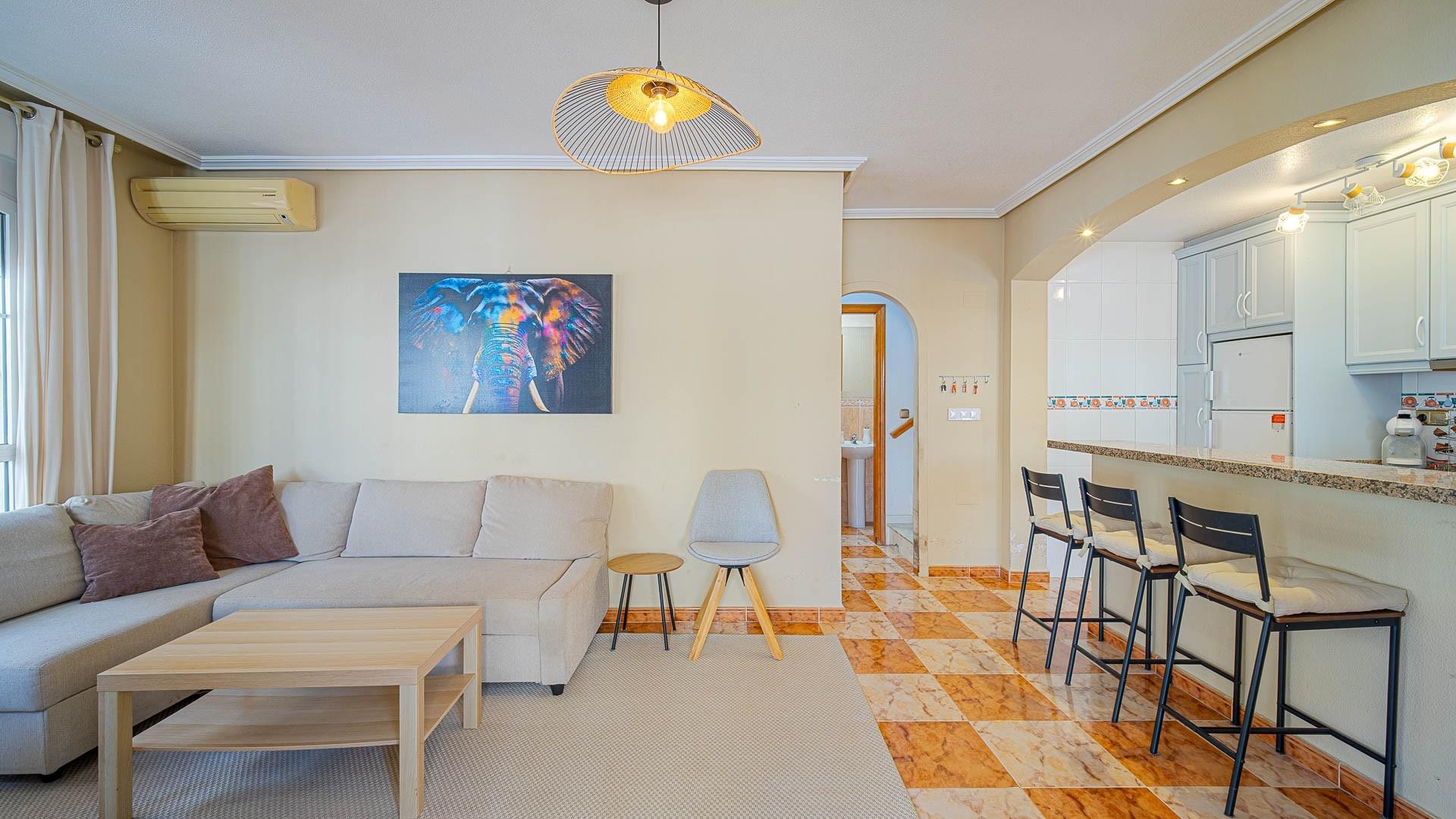 Amplia casa adosada de 3 dormitorios con solárium privado - foto 13