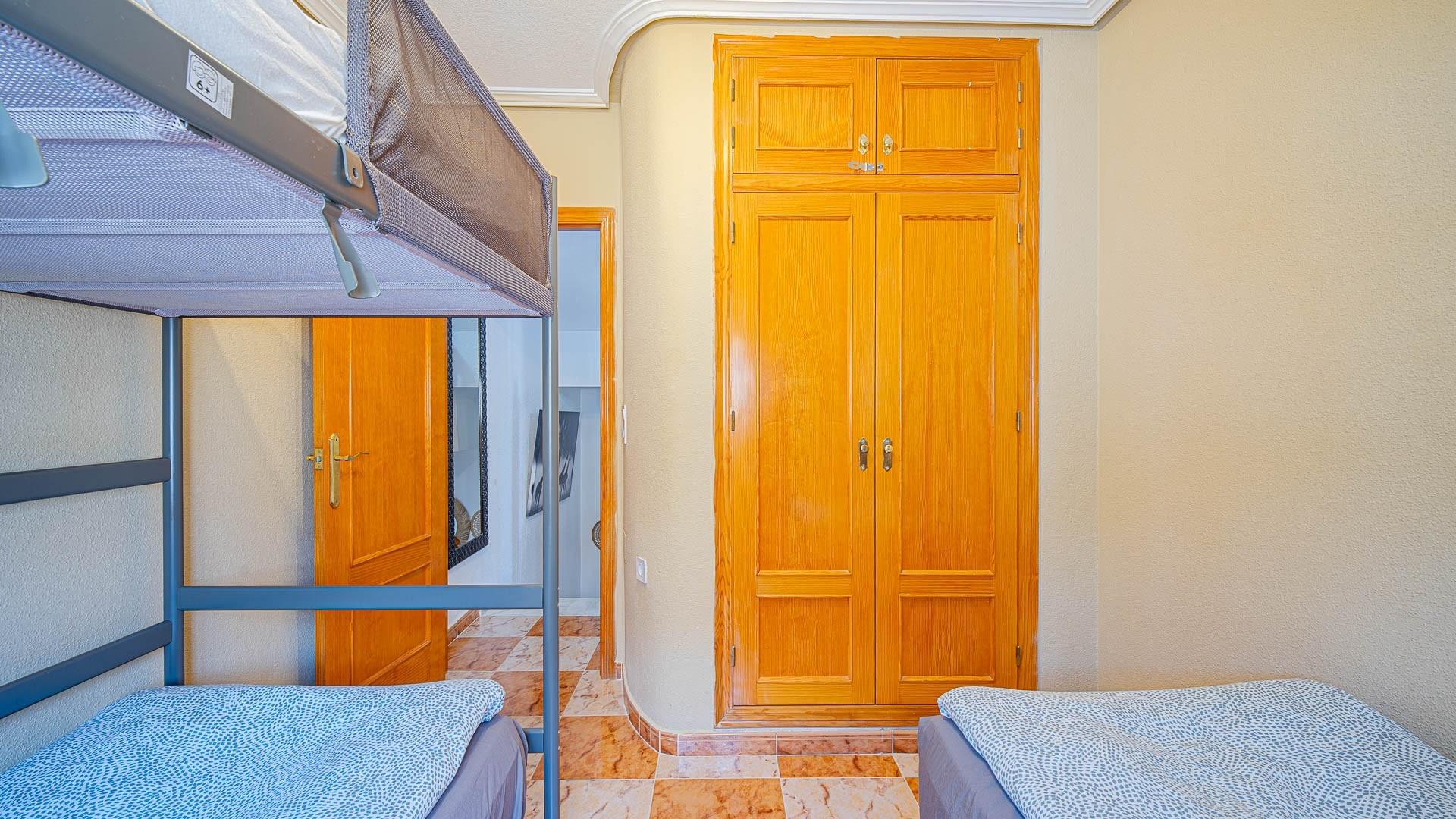 Amplia casa adosada de 3 dormitorios con solárium privado - foto 26