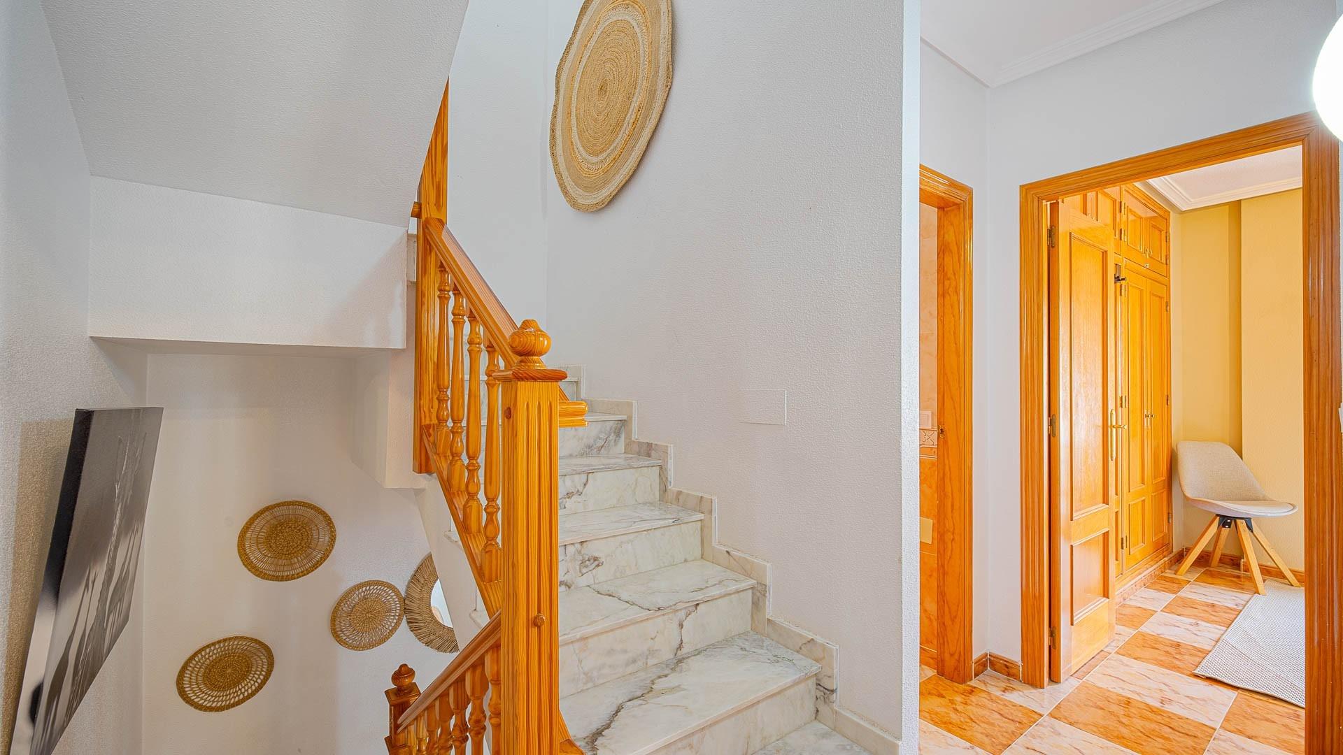 Amplia casa adosada de 3 dormitorios con solárium privado - foto 27