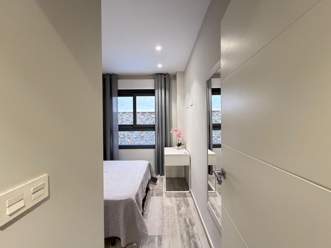 Apartamento 1 habitación 60m² en venta - Estacion de autobus - foto 7