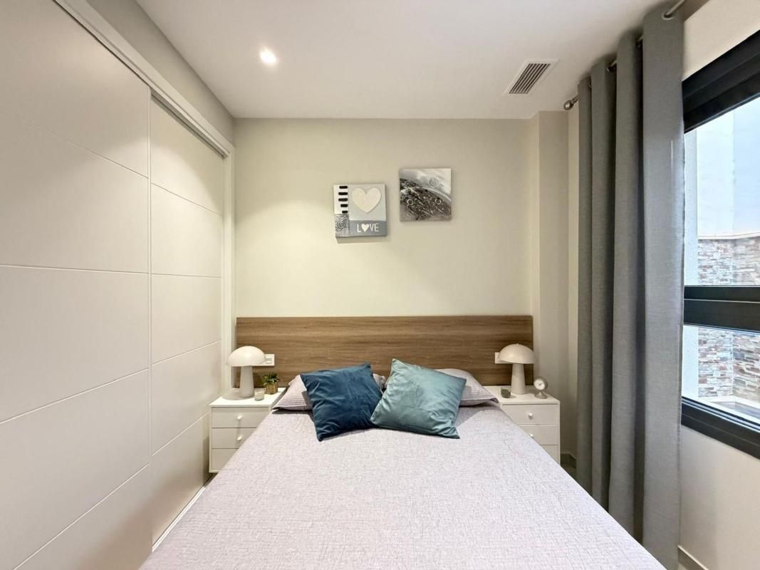 Apartamento 1 habitación 60m² en venta - Estacion de autobus - foto 9