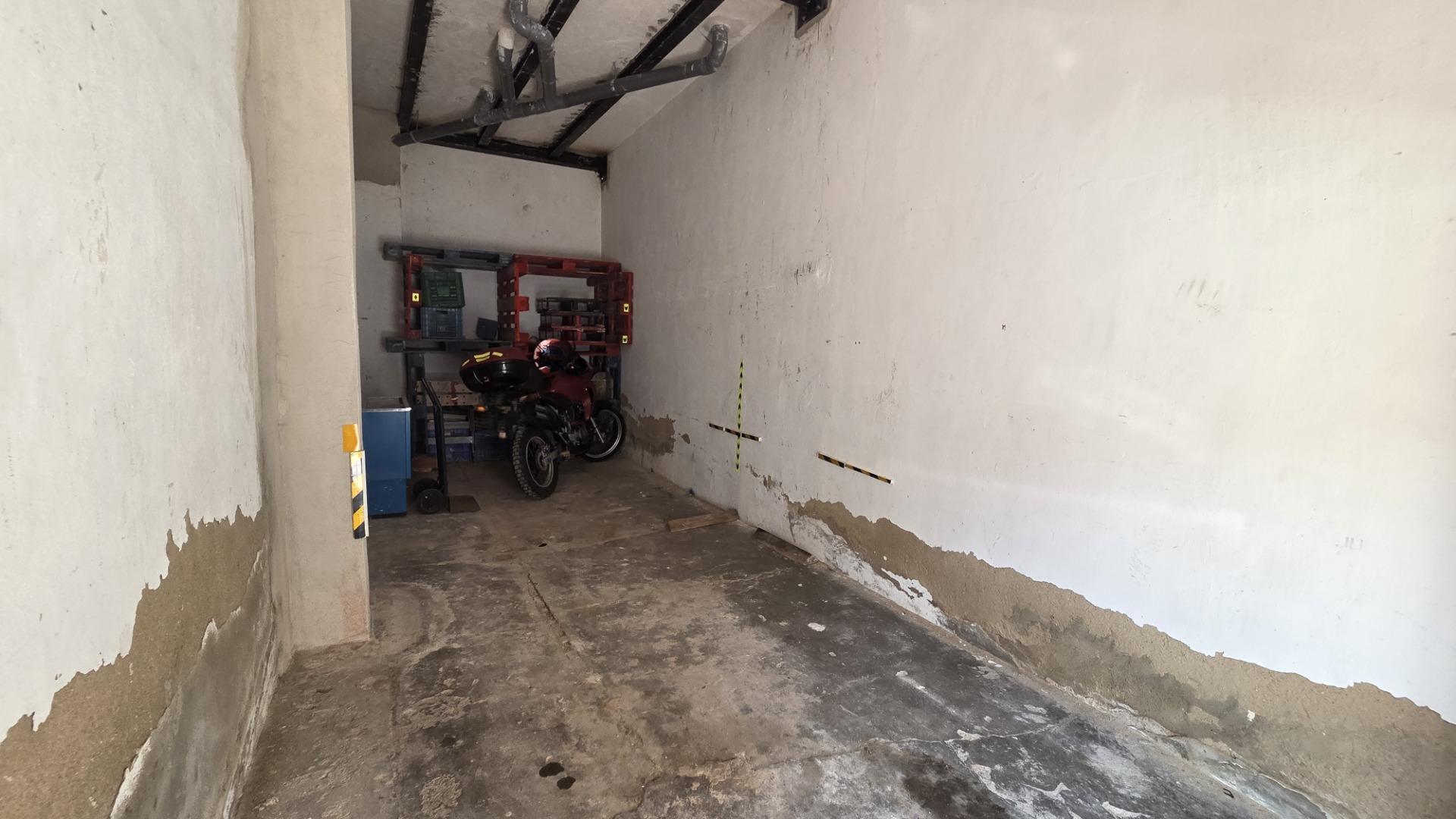Garaje en Venta en Torrevieja - Oportunidad Única por €25,00 - foto 6
