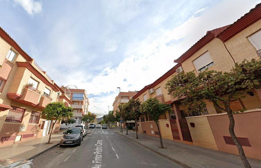SE VENDE piso OKUPA en C AVDA  PINTOR PEDRO CANO, EDIF. ESCO - foto 4