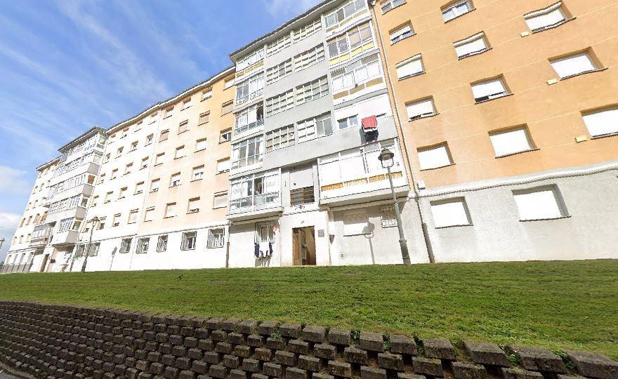 SE VENDE piso OKUPA en C CALLE SEBASTIAN ELCANO 20     4º D - foto 4