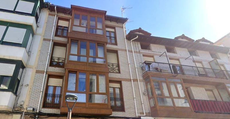 SE VENDE piso OKUPA en C Santander 18 de Castro-Urdiales - foto 4