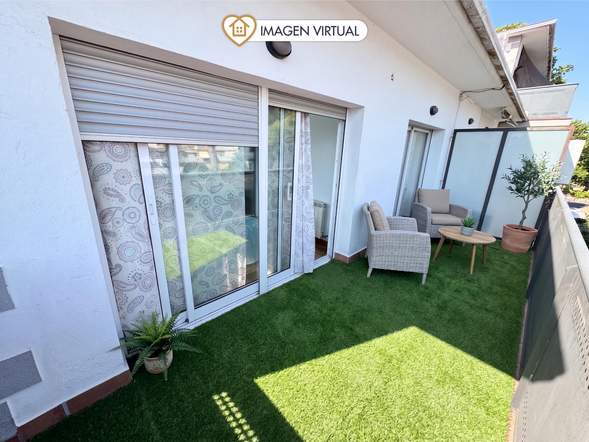 Vive a un paso del mar: luminoso piso con amplias terrazas y