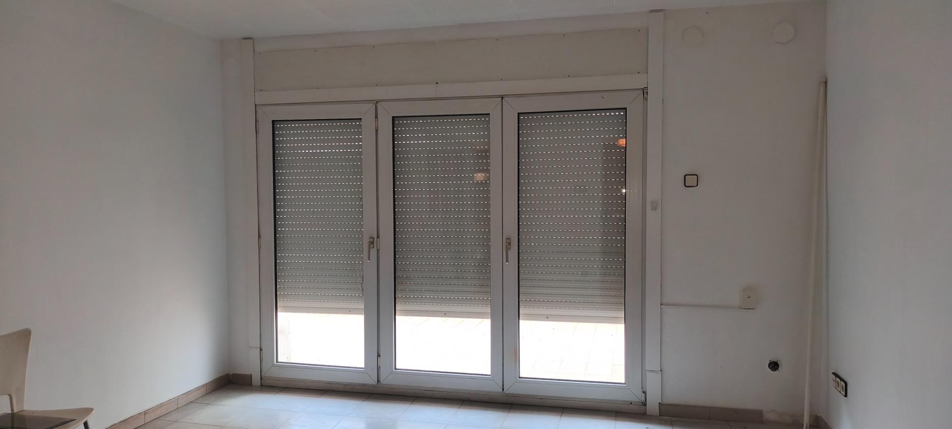 Planta baja de 3 habitaciones con terraza en Granollers!!! - foto 7