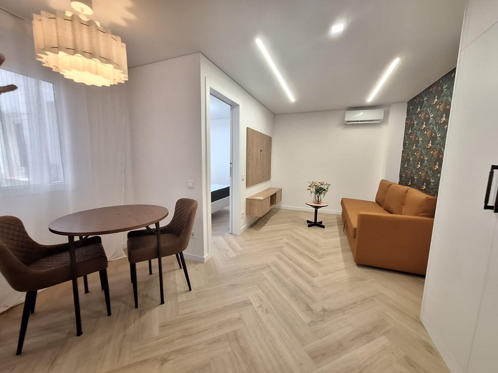 Apartamento moderno en pleno corazón de Torrevieja: diseño,  - foto 5