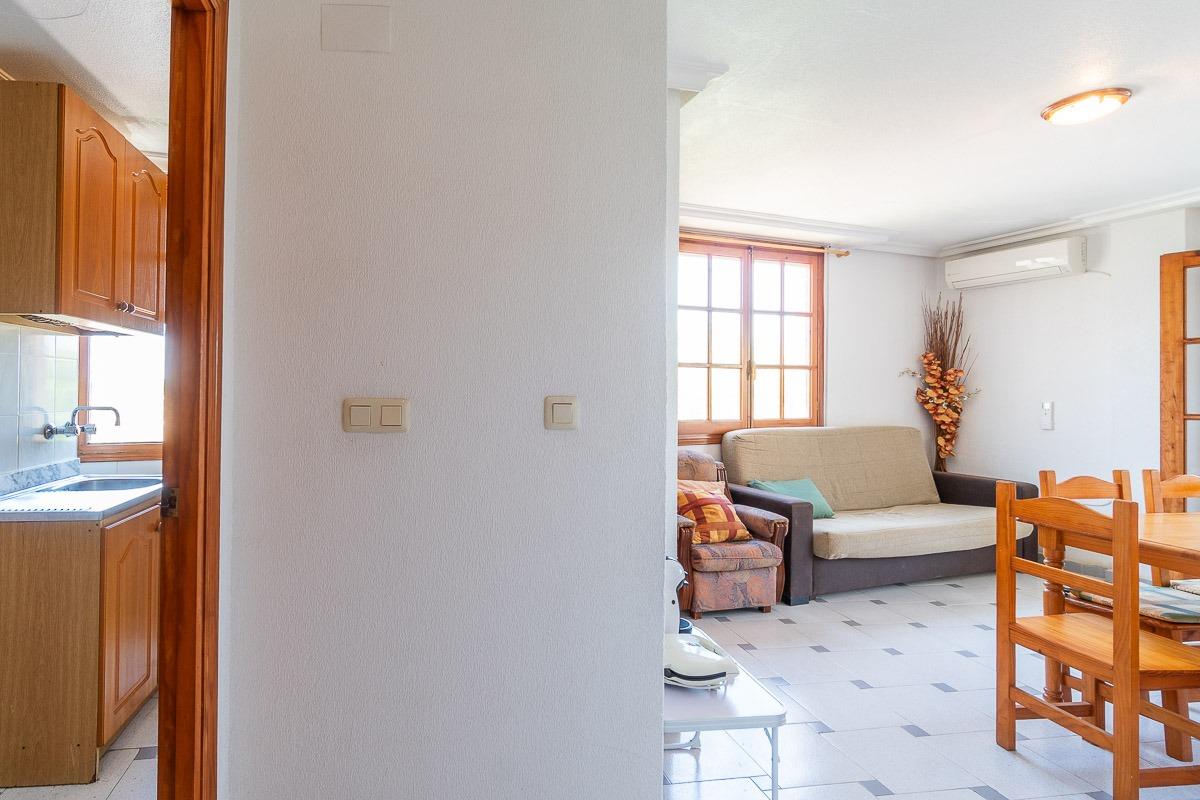 Apartamento en La Mata cerca del mar en Torrevieja - foto 11