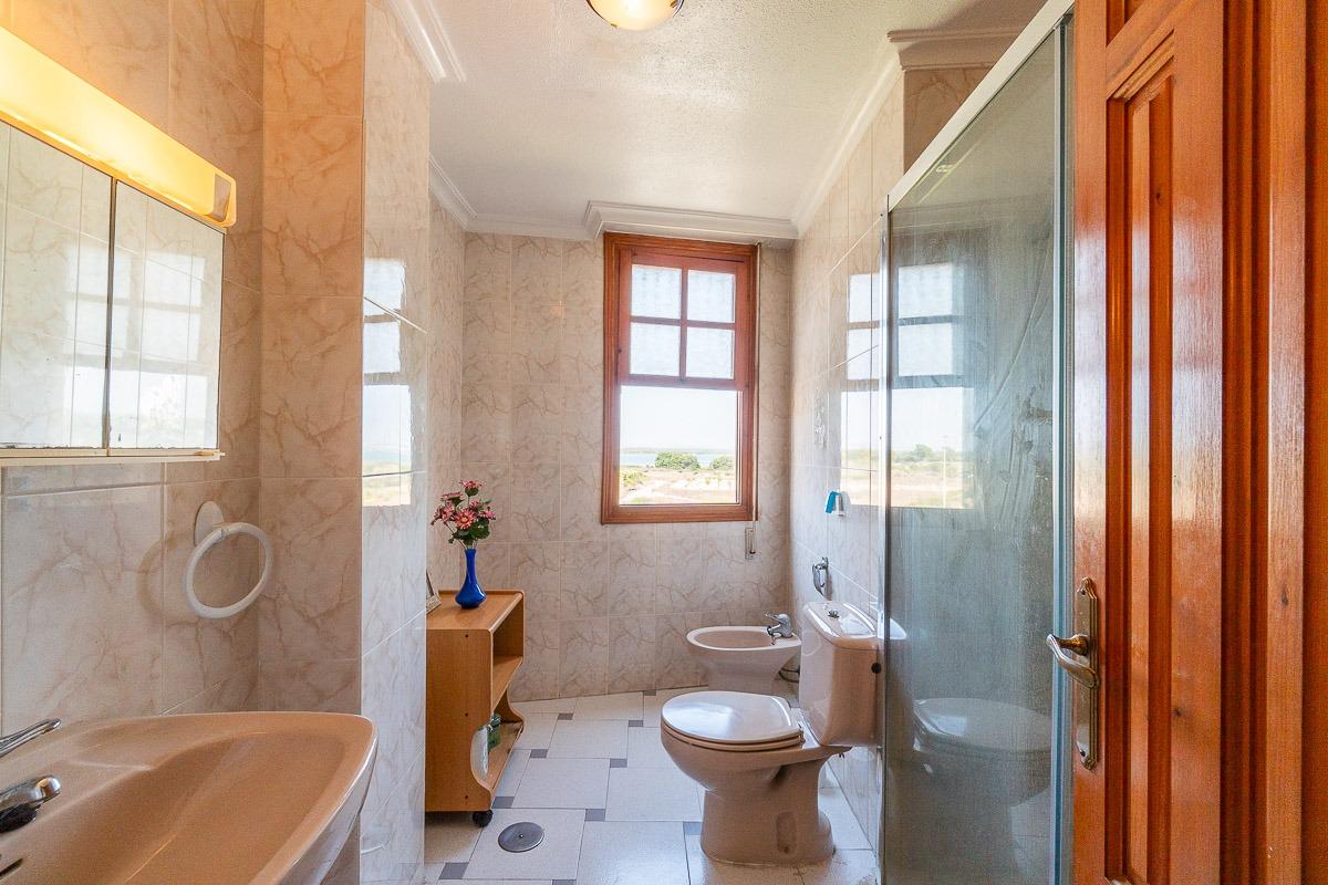 Apartamento en La Mata cerca del mar en Torrevieja - foto 10