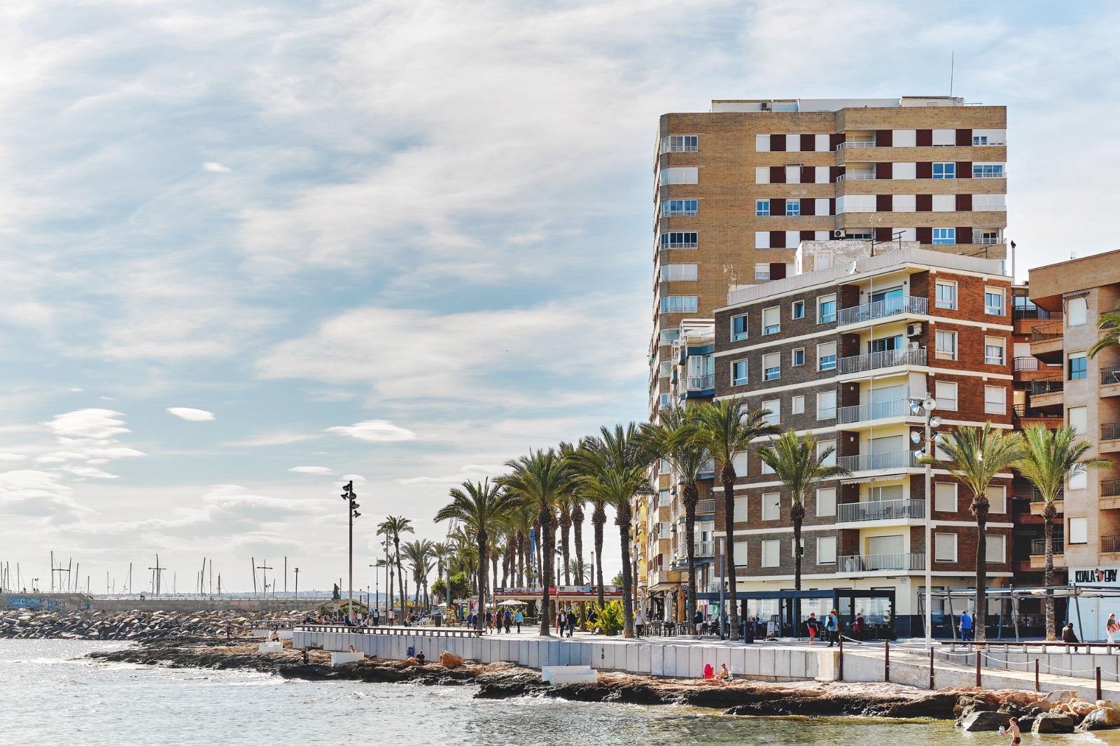 Espectacular Apartamento en el Paseo Marítimo de Torrevieja