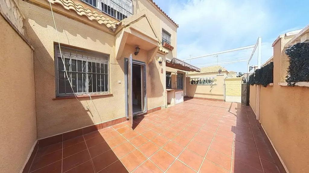 Dúplex en Urbanización Jardín del Mar III, Torrevieja.
