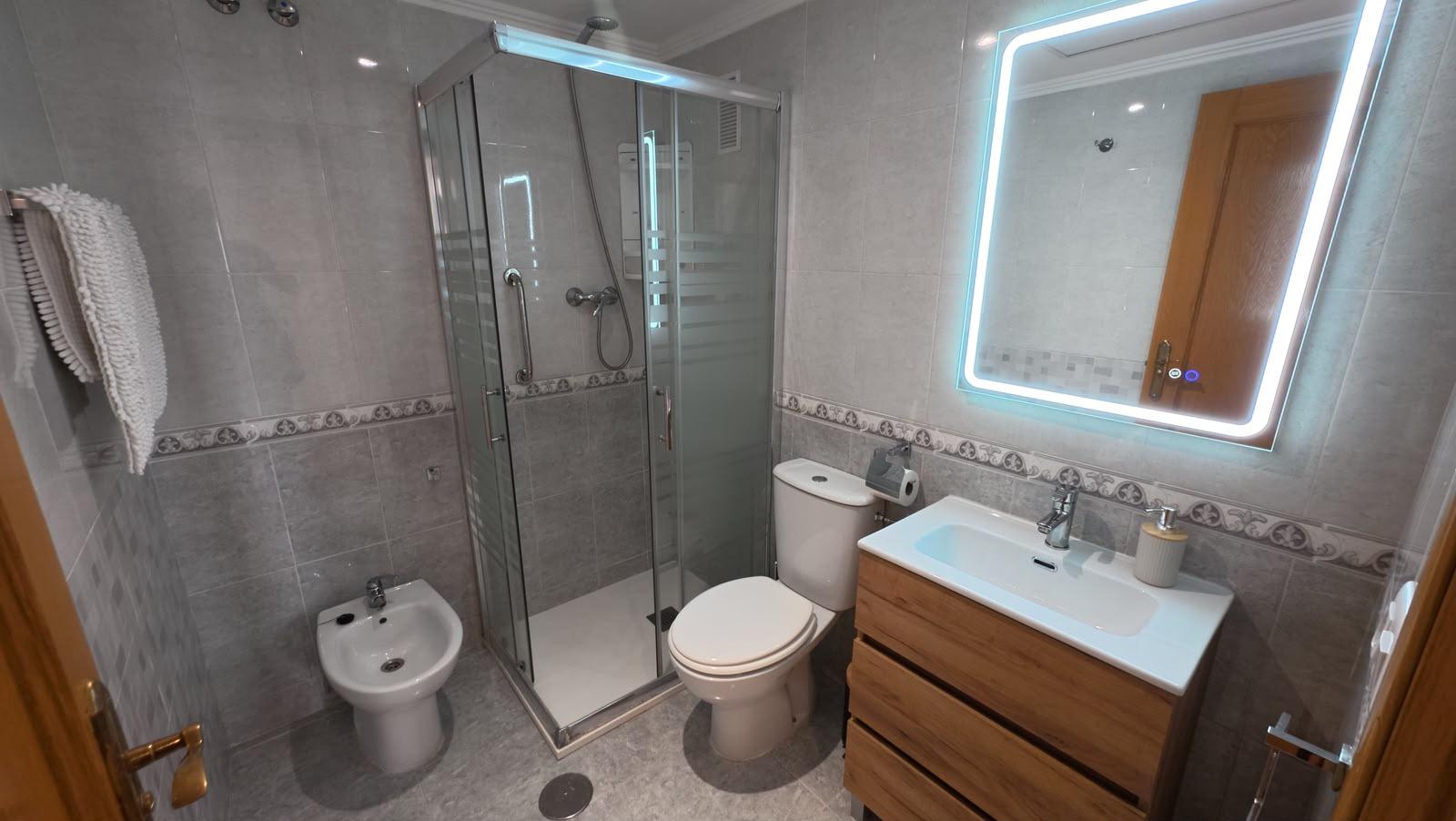 SE ALQUILA APARTAMENTO EN PONIENTE BENIDORM - foto 10