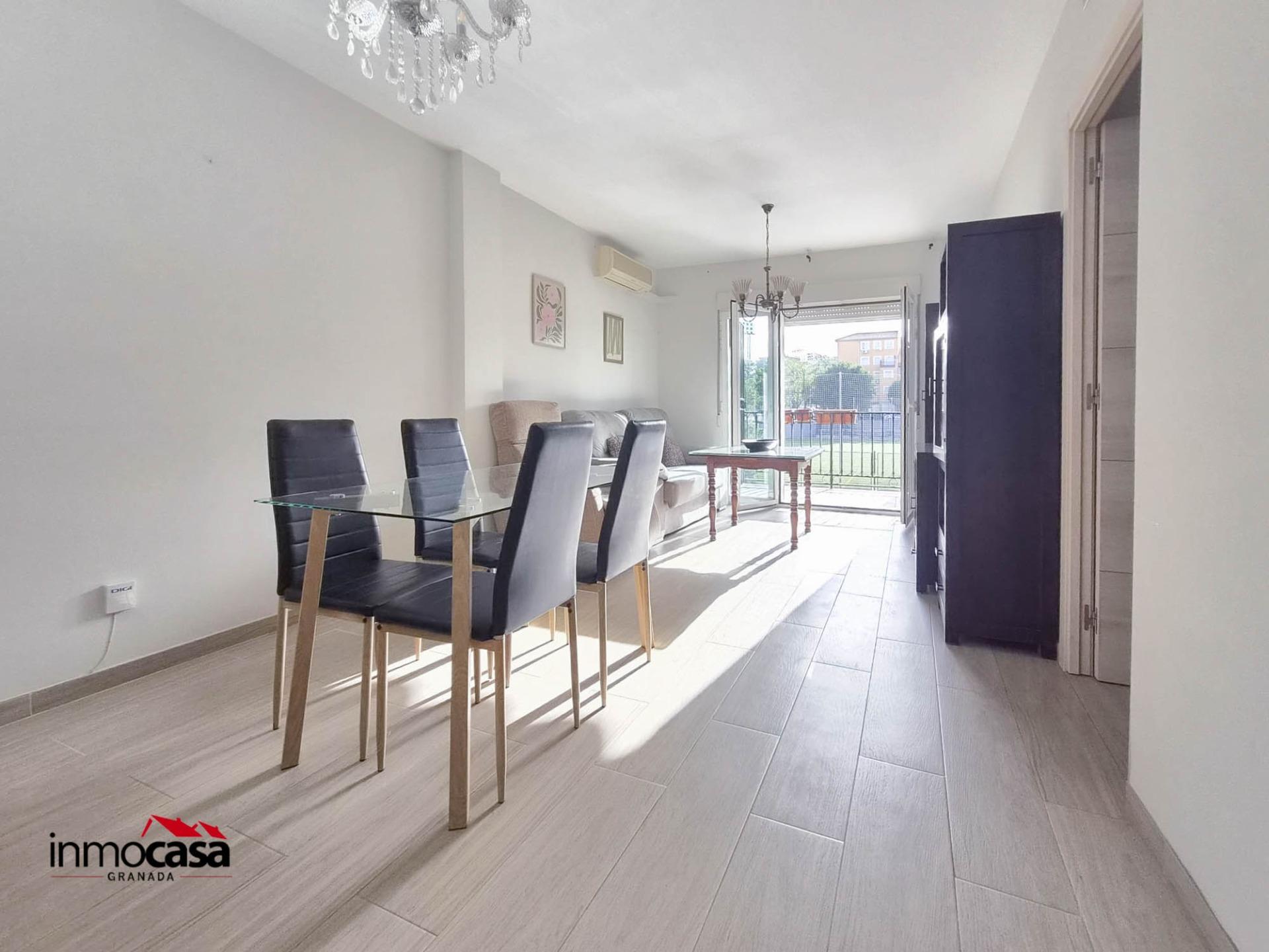 PISO A LA VENTA EN EL BARRIO DE SAN FRANCISCO CON 2 PLAZAS D