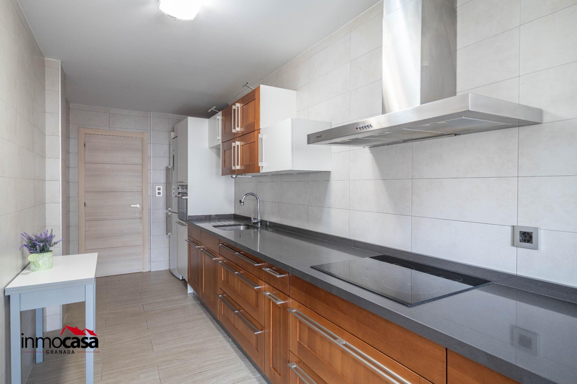 PISO A LA VENTA EN EL BARRIO DE SAN FRANCISCO CON 2 PLAZAS D - foto 14